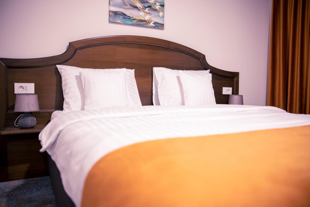 Hotel Aura Unirii 阿尔巴·尤利亚· 外观 照片